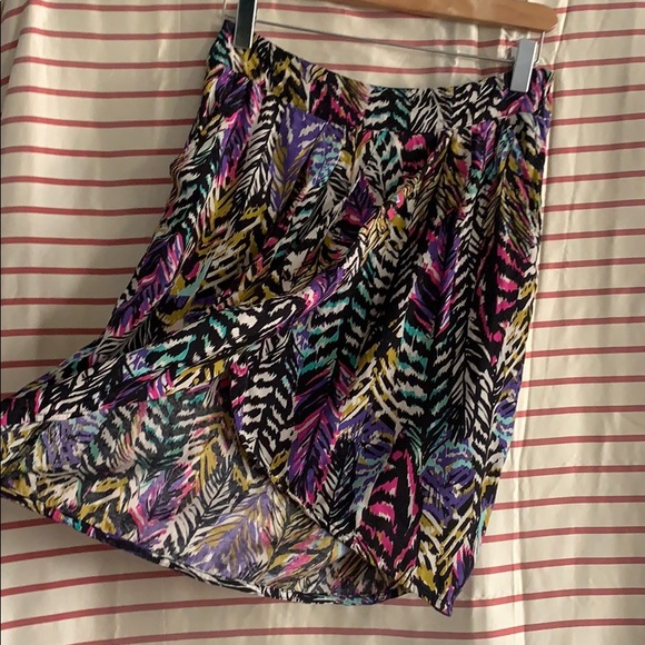 Patterned skirt - Picture 3 of 4